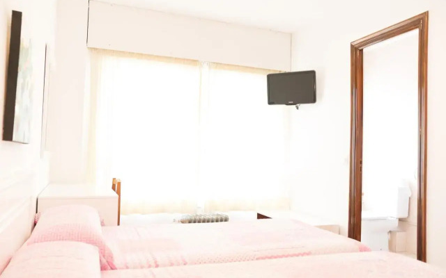 Rey Fernando Hotel