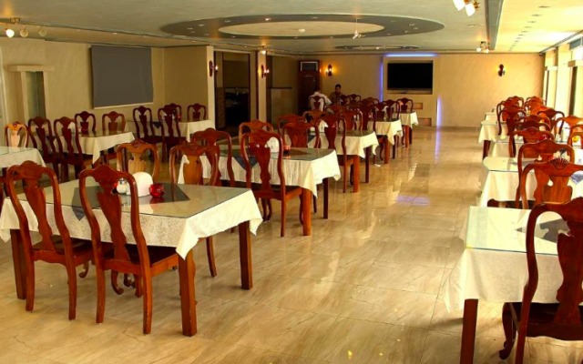 Raed Hotel Suites