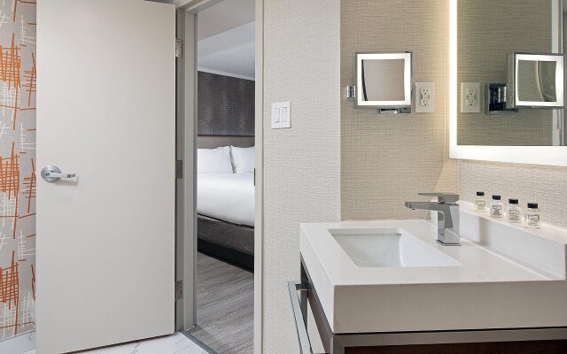 Crowne Plaza Toronto Airport by IHG
