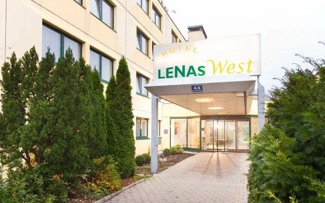 Hotel Lenas West