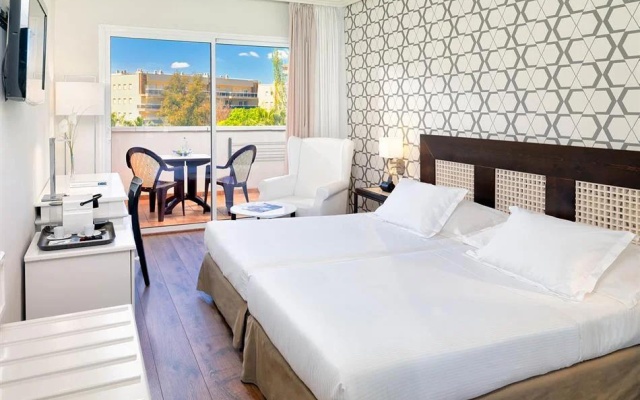 Superior Twin room (twin beds)
