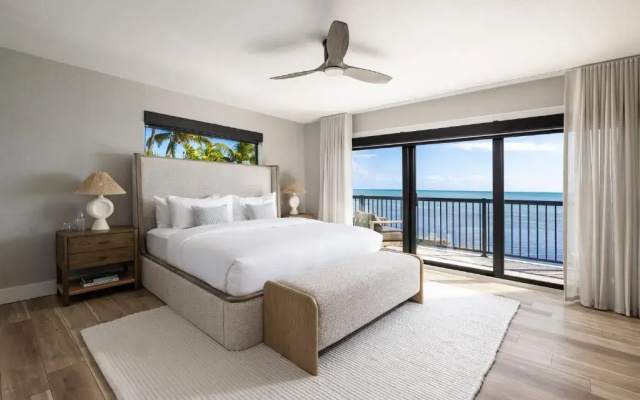 Pines & Palms Resort
