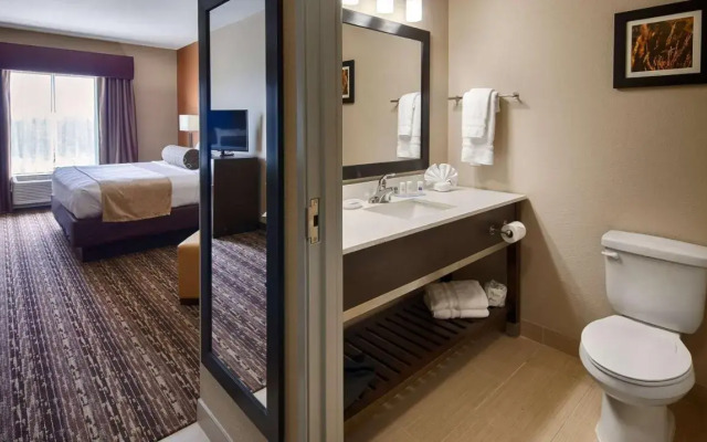 Best Western Plus Elmendorf Hotel / San Antonio Hotel