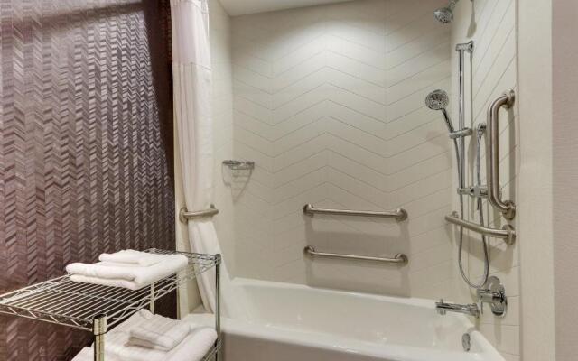 Fairfield Inn & Suites by Marriott Southport