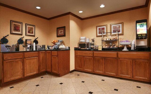 Best Western Alamo Suites