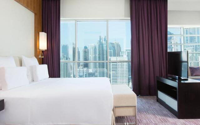 Pullman Dubai Jumeirah Lakes Towers - Hotel & Residence