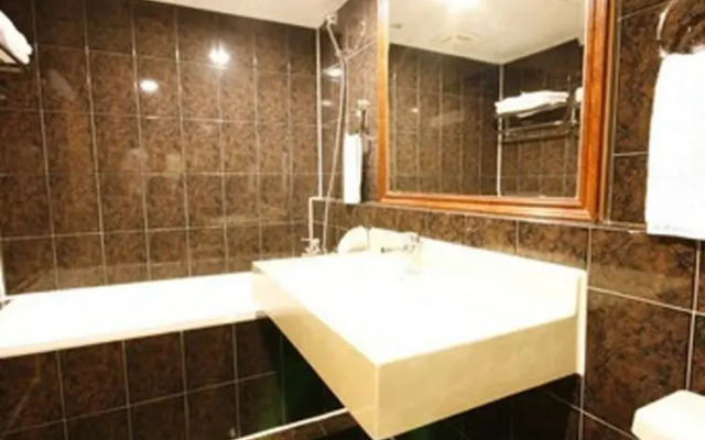 Kindness Hotel - Fengshan