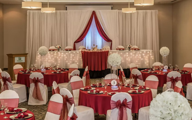 Holiday Inn Lethbridge by IHG