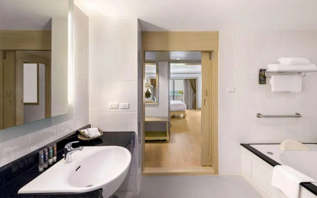 Novotel Phuket Resort Hotel