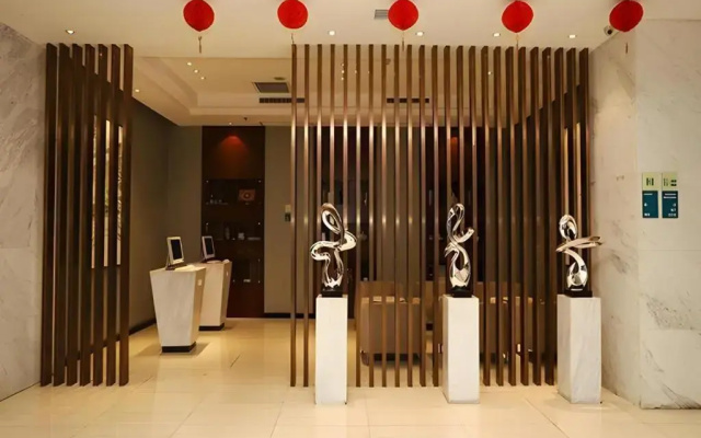 City Comfort Inn
