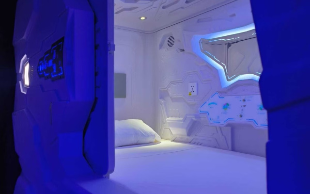 Capsule Inn Valencia Hostel