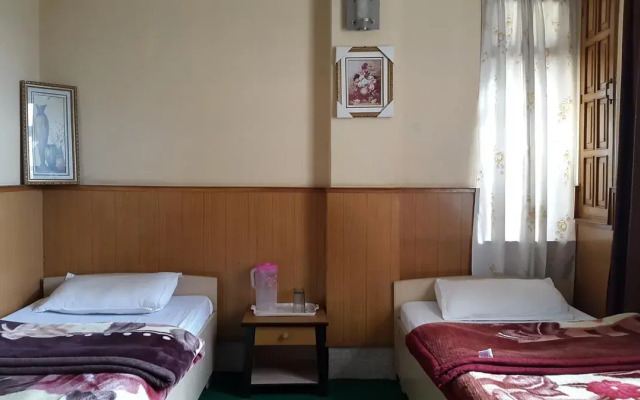Hotel Pema Dzong