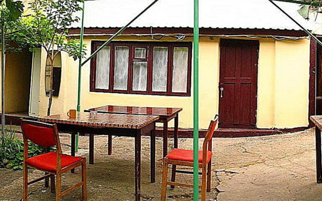 Lazurnoe Guest House