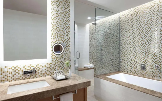 Swissotel Al Ghurair Hotel