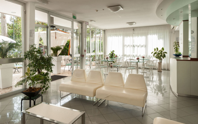 Hotel Ada