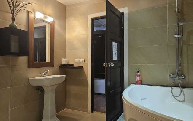 Cinnamon Beach Villas