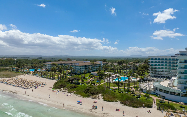Playa Esperanza Resort