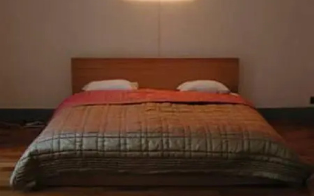 Montreux B&B Neuf Trois Quarts, libres@bluewin.ch