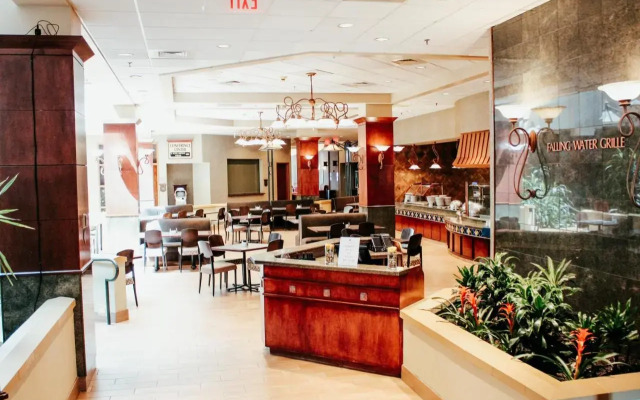 Hotel Topeka at City Center