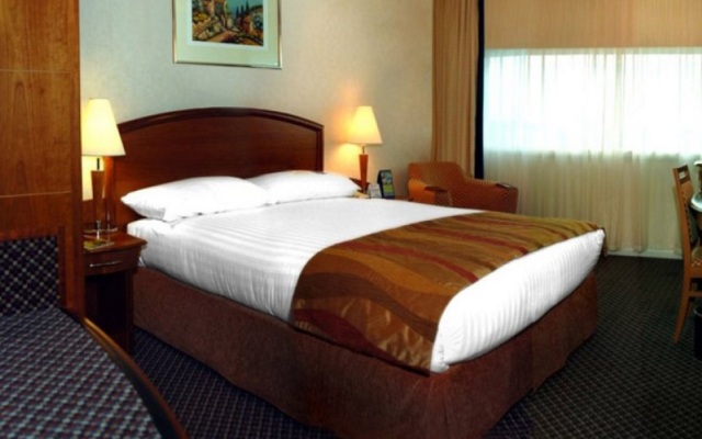 Adhari Hotel