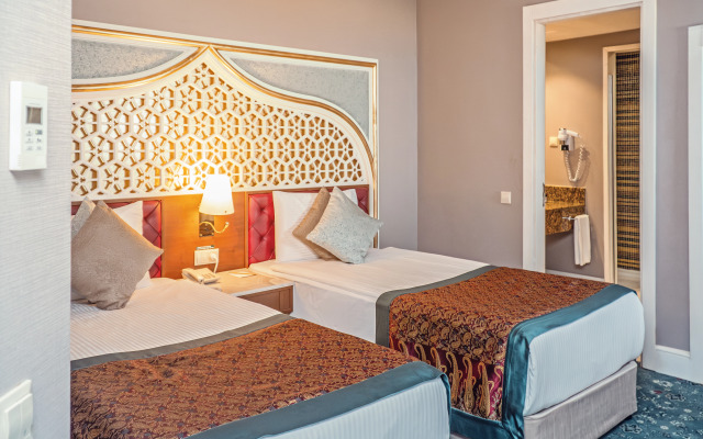 Royal Taj Mahal - All Inclusive