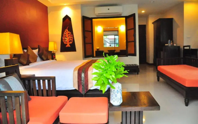 Navatara Phuket Resort