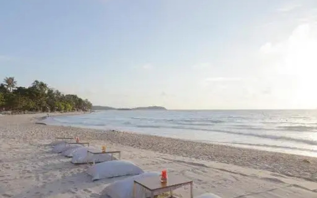 Malibu Beach Resort