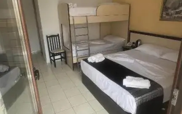 Sunrise Hotel Çameria