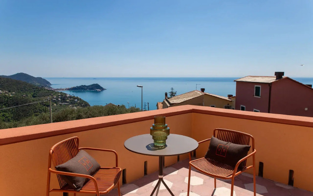 Villa Riviera Resort