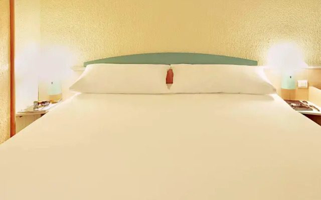 ibis Melun Hotel