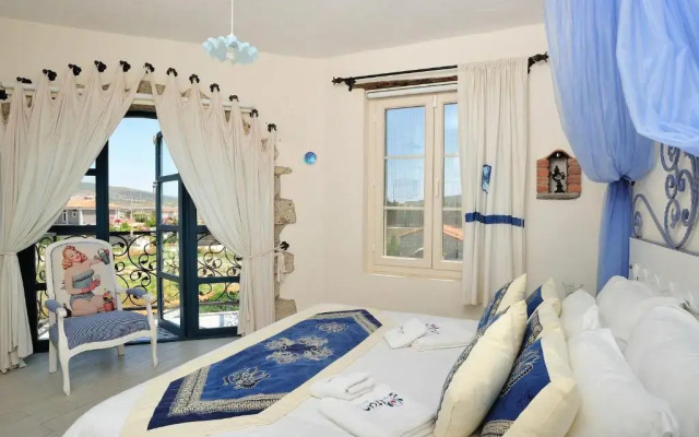 Alacati Min Otel