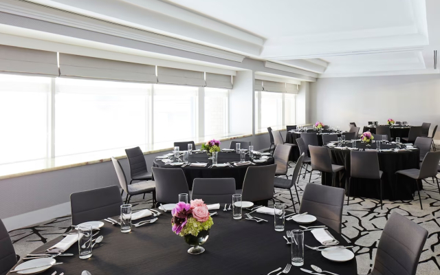 Отель The Luxury Manhattan Midtown