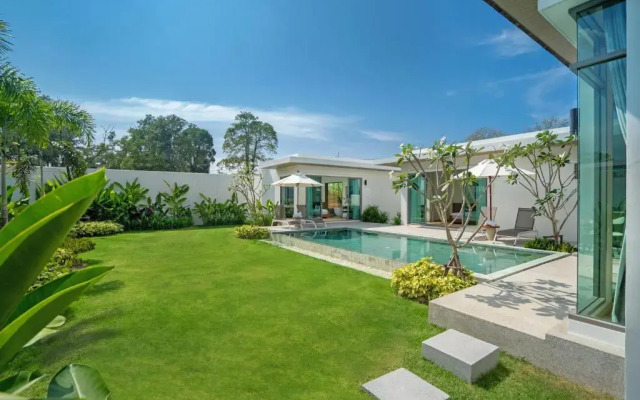 Escape Villas at Shambhala Grand