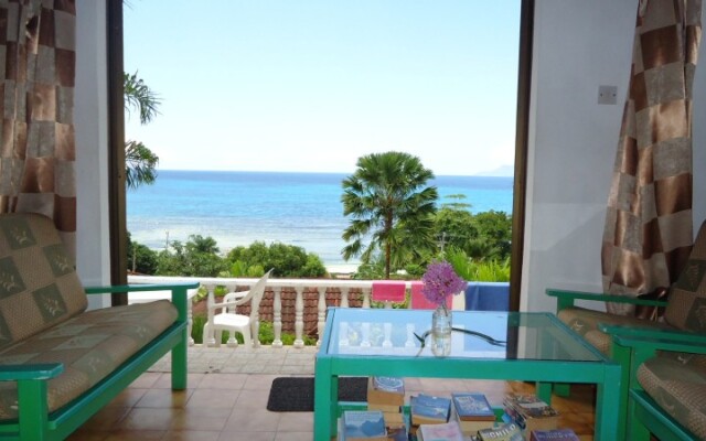 Le Pti Payot Guest House