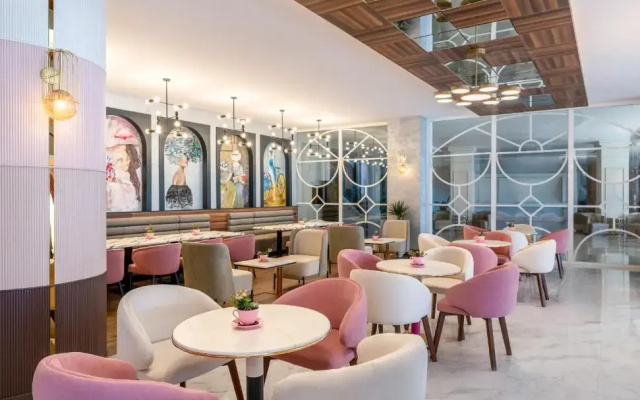 Rixos Premium Tekirova - The Land of Legends