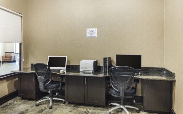 Best Western Plus Texoma Hotel & Suites