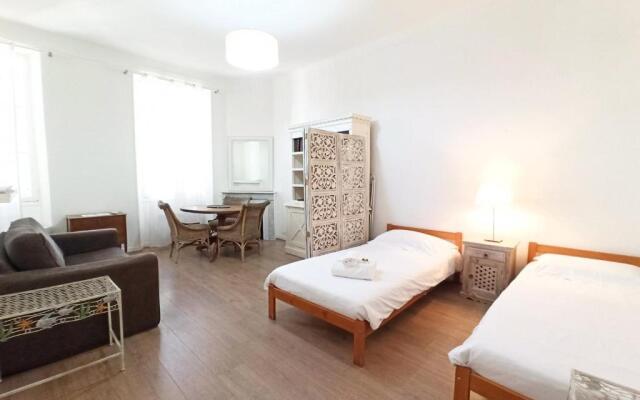 Viva Riviera 5 Rue Florian