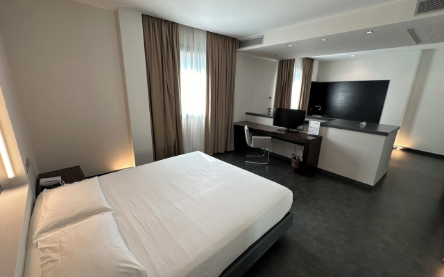 Cruise Hotel