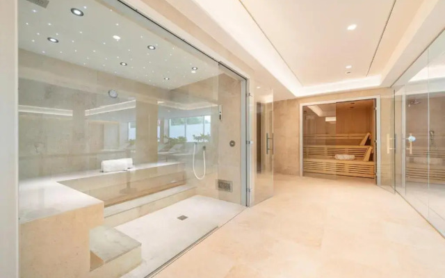 Отель Cala Bona