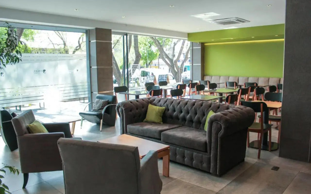 Soltigua Apart Hotel Mendoza