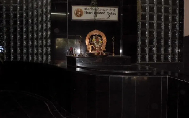 Hotel Golden Gates