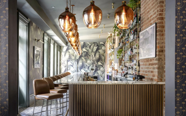 Garden District Hotel