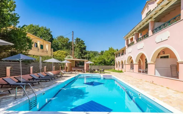 Bella De Lux Apts