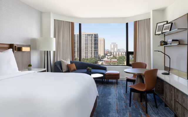 Four Seasons Houston Hotel 