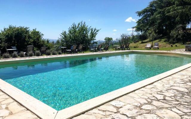 Agriturismo Villa Godenano - Pool & Restaurant