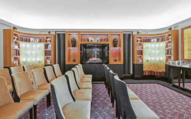 Maison Astor Paris, Curio Collection by Hilton