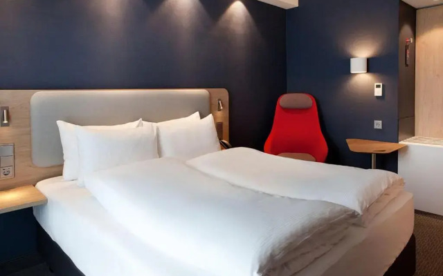 Holiday Inn Express Düsseldorf Airport by IHG