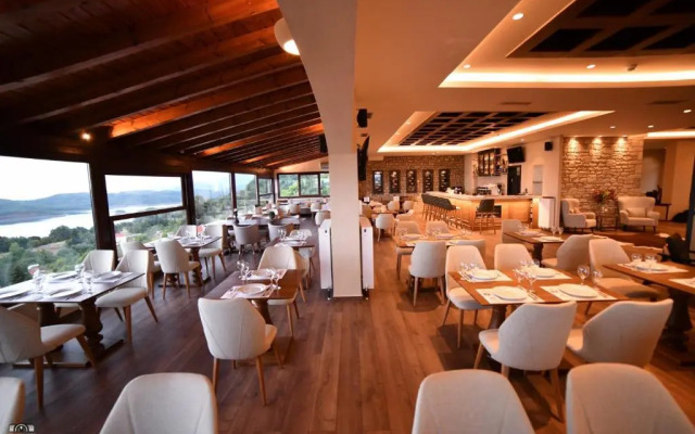 Курорт Nevros Hotel Resort & Spa