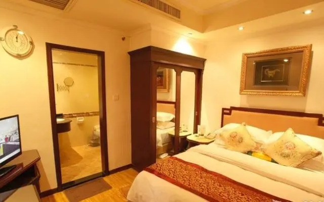 Lake View Garden Hotel