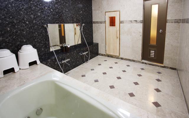 Fukuoka Arty Inn